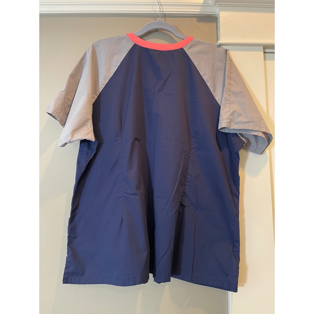 Butter-Soft Stretch Scrub Top Womens 2X Navy Grey Pink Colorblock V-Neck Pockets - Picture 3 of 12